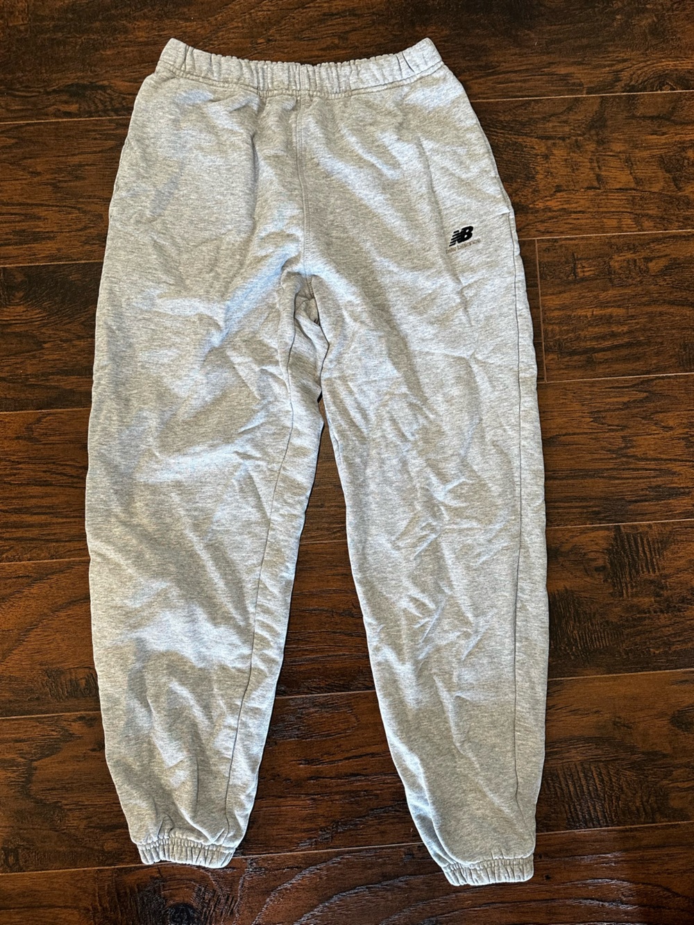 New Balance Light Gray Joggers XS aritzia TNA style